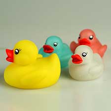 Light Up Duck Family Changes Colors