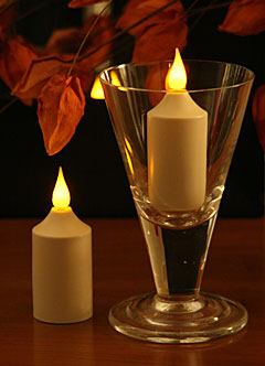 Flameless Set of 2 Rechargeable Votive Tea Lights with Base