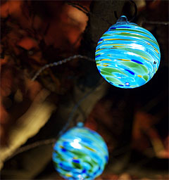 Aurora Glow Solar LED String Lights with 6 Sea Glass Balls