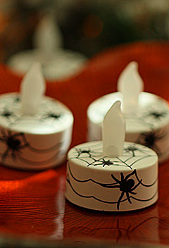 Set of 4 LED Decorative Spider Tea Lights